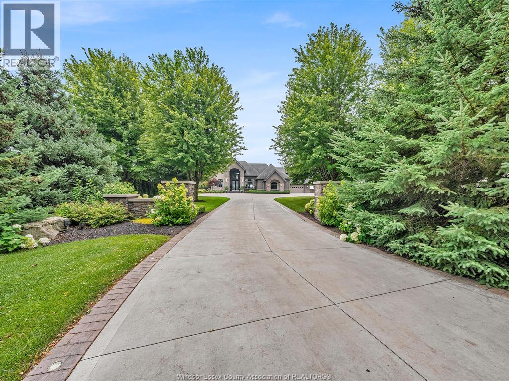 320 Seacliff Drive West, Leamington, Ontario  N8H 4E1 - Photo 4 - 26017816