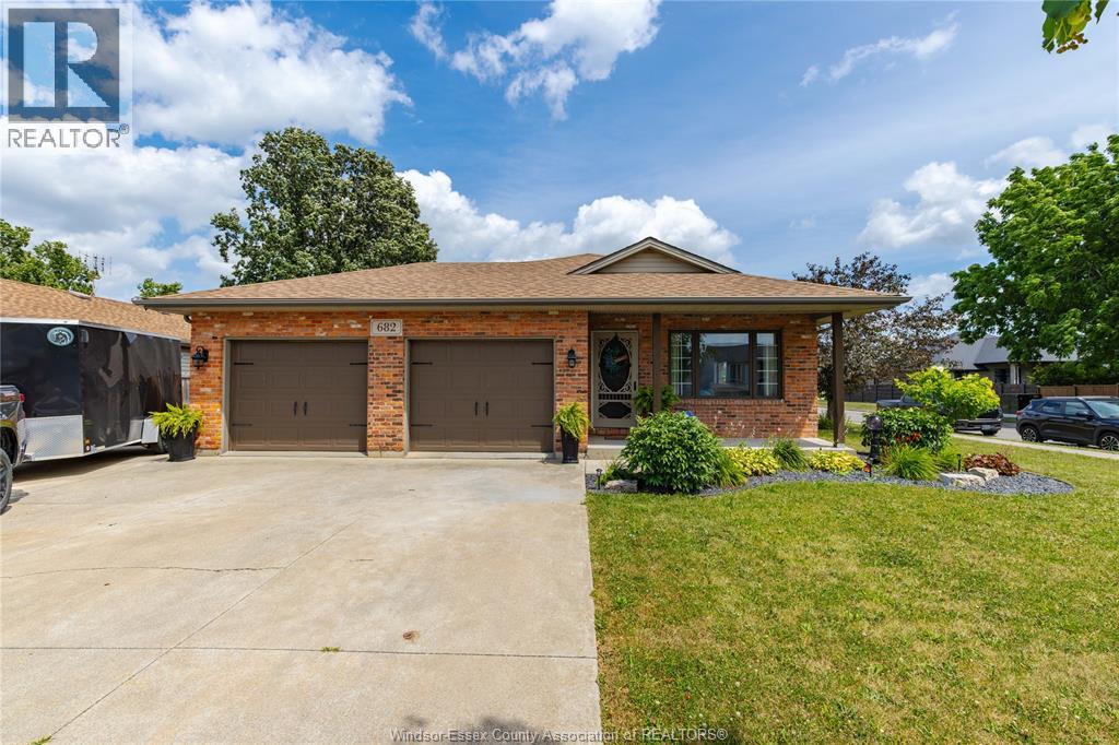 682 RICHMOND, Amherstburg, Ontario