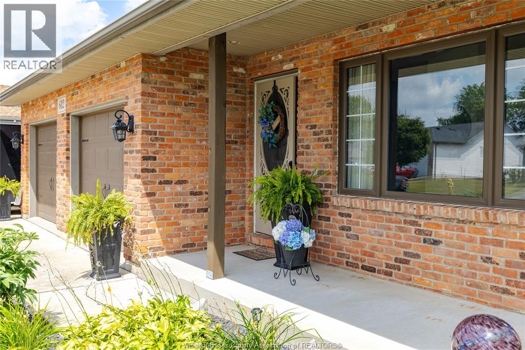 682 Richmond, Amherstburg, Ontario  N9V 3Z6 - Photo 6 - 26017851