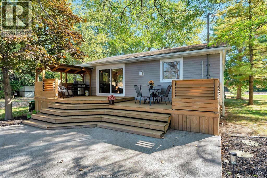 255 Edward Road, Lakeshore, Ontario  N0R 1S0 - Photo 3 - 26017856