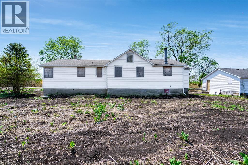 1833 Mersea Rd E, Leamington, Ontario  N8H 3V4 - Photo 2 - 26017869