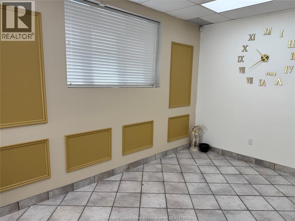 2534 Dougall Avenue Unit# B, Windsor, Ontario  N8X 1T6 - Photo 12 - 26017887