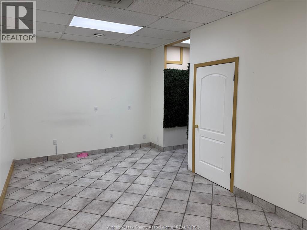 2534 Dougall Avenue Unit# B, Windsor, Ontario  N8X 1T6 - Photo 8 - 26017887