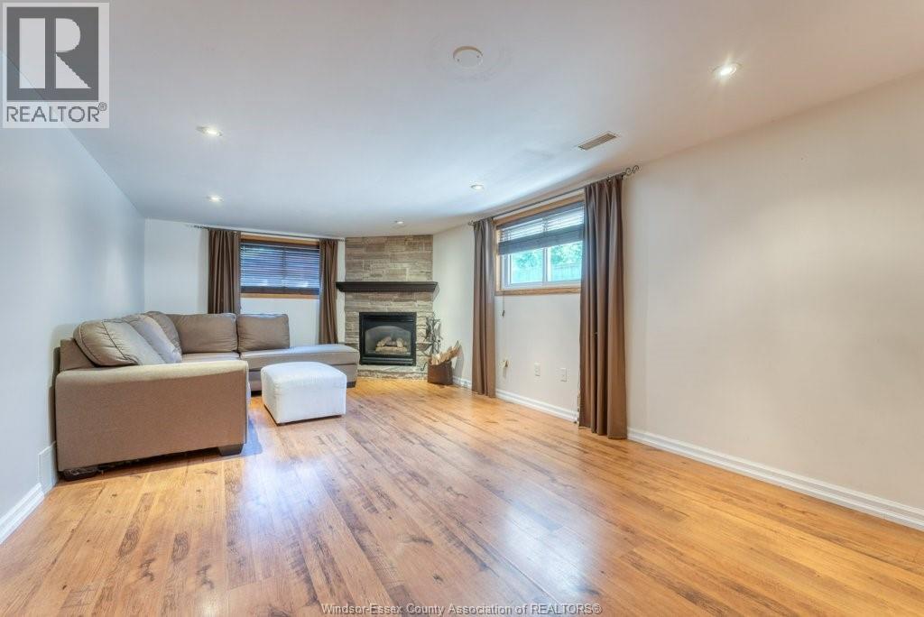 2954 Rushton Drive, Windsor, Ontario  N8R 1M4 - Photo 25 - 26017780