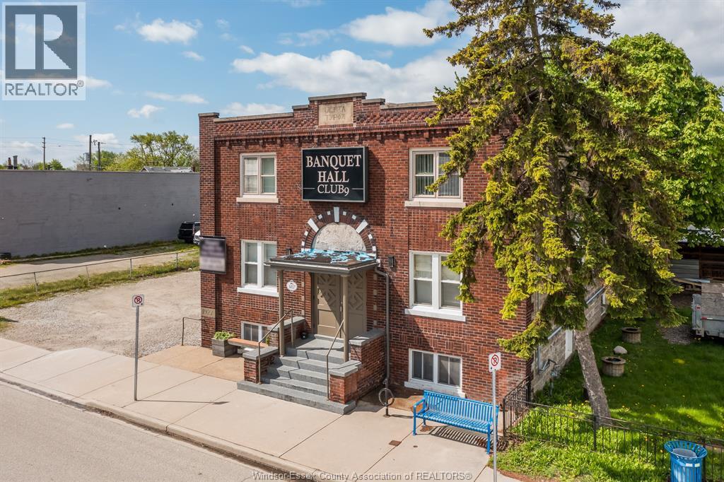 1457 DROUILLARD ROAD, Windsor, Ontario