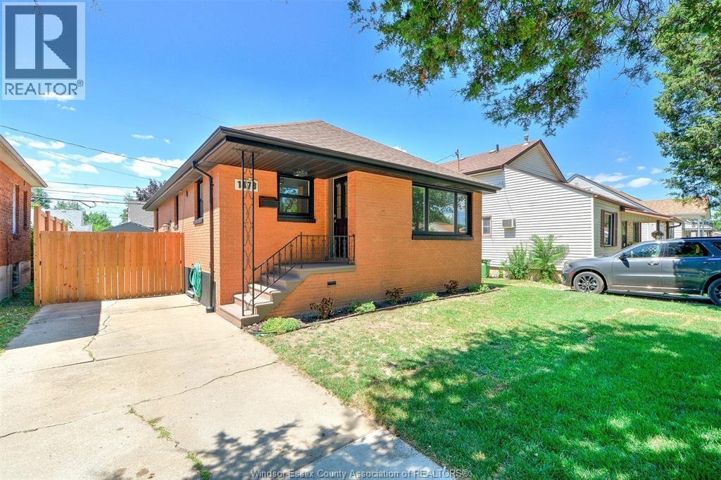 1473 Labadie Road, Windsor, Ontario  N8Y 4H2 - Photo 3 - 26017890