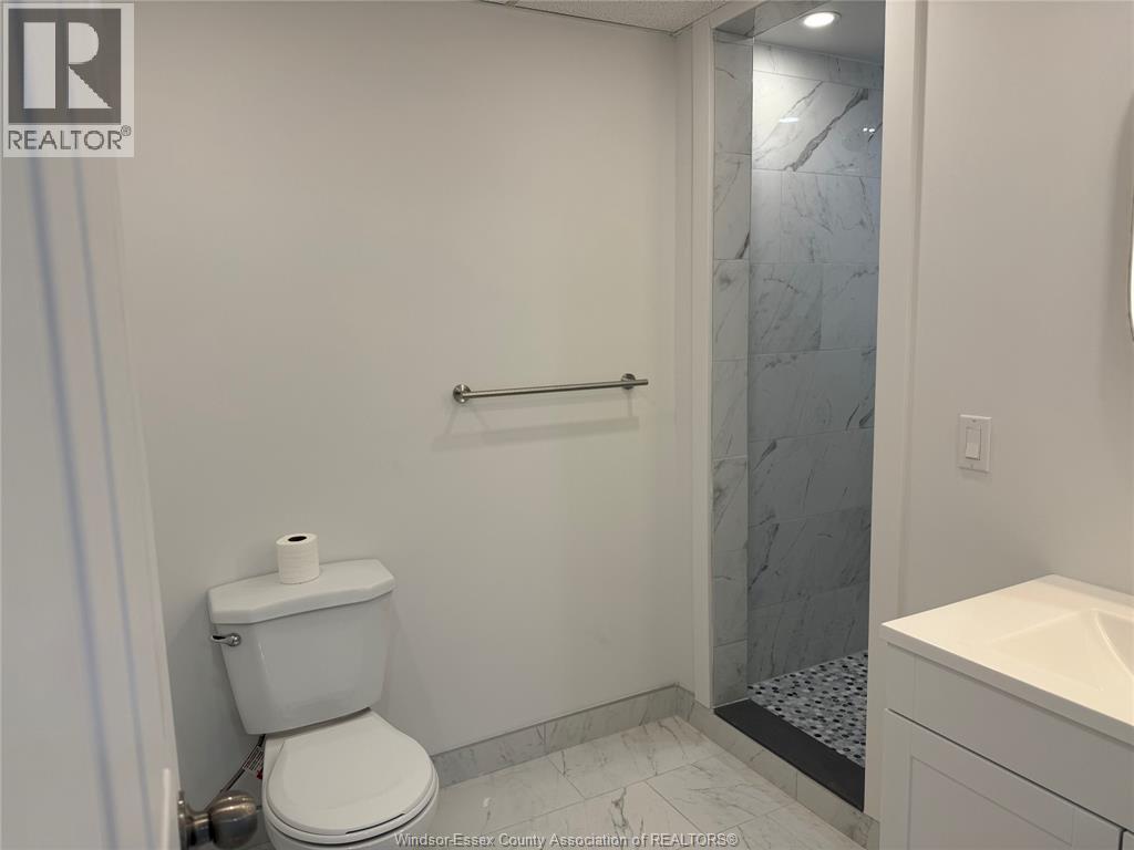 2528 Dougall Avenue Unit# B, Windsor, Ontario  N8X 1T6 - Photo 10 - 26017893