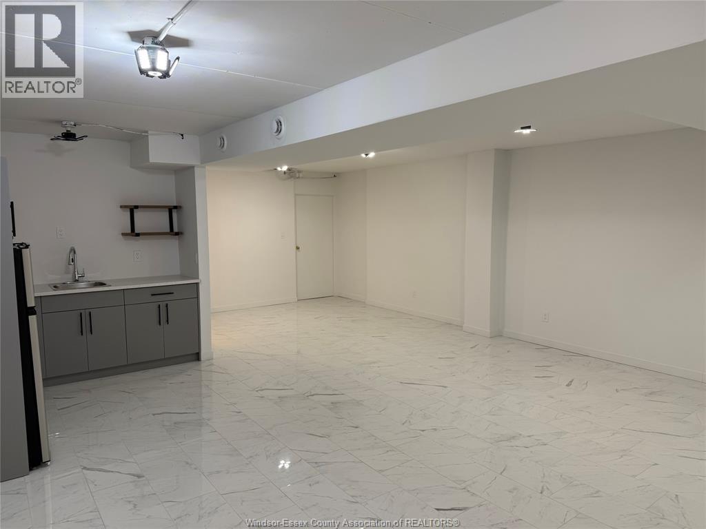 2528 Dougall Avenue Unit# B, Windsor, Ontario  N8X 1T6 - Photo 7 - 26017893