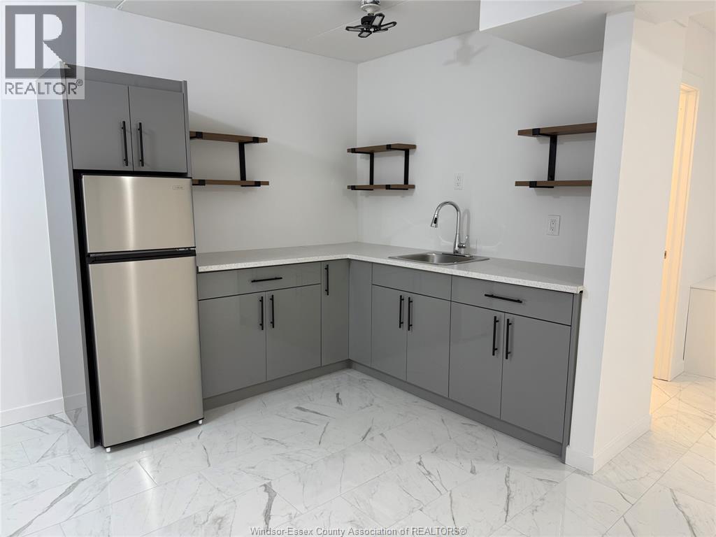 2528 Dougall Avenue Unit# B, Windsor, Ontario  N8X 1T6 - Photo 9 - 26017893