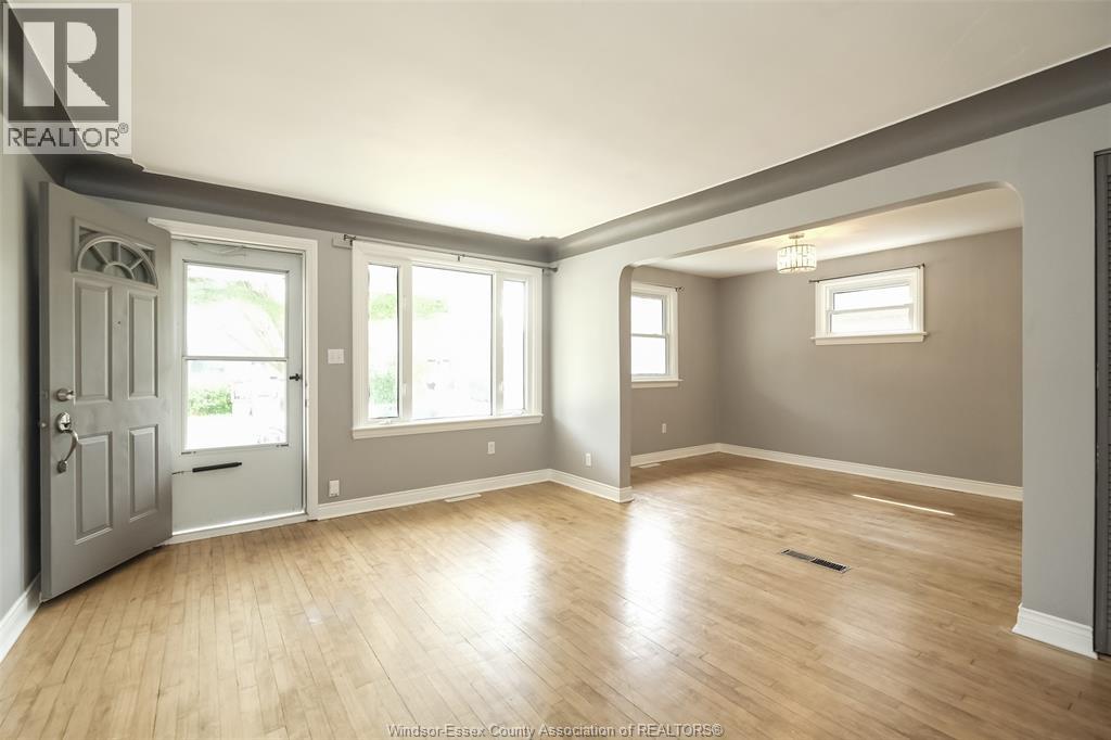 1455 Henry Ford Circle Unit# 1, Windsor, Ontario  N8Y 2V2 - Photo 3 - 26017853