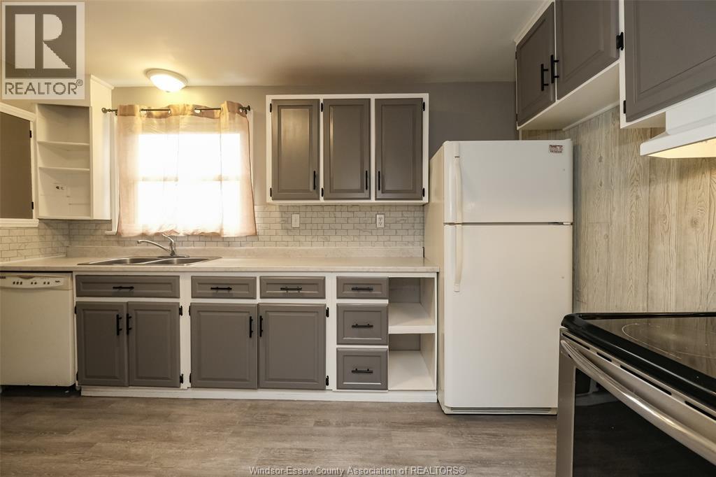 1455 Henry Ford Circle Unit# 1, Windsor, Ontario  N8Y 2V2 - Photo 8 - 26017853