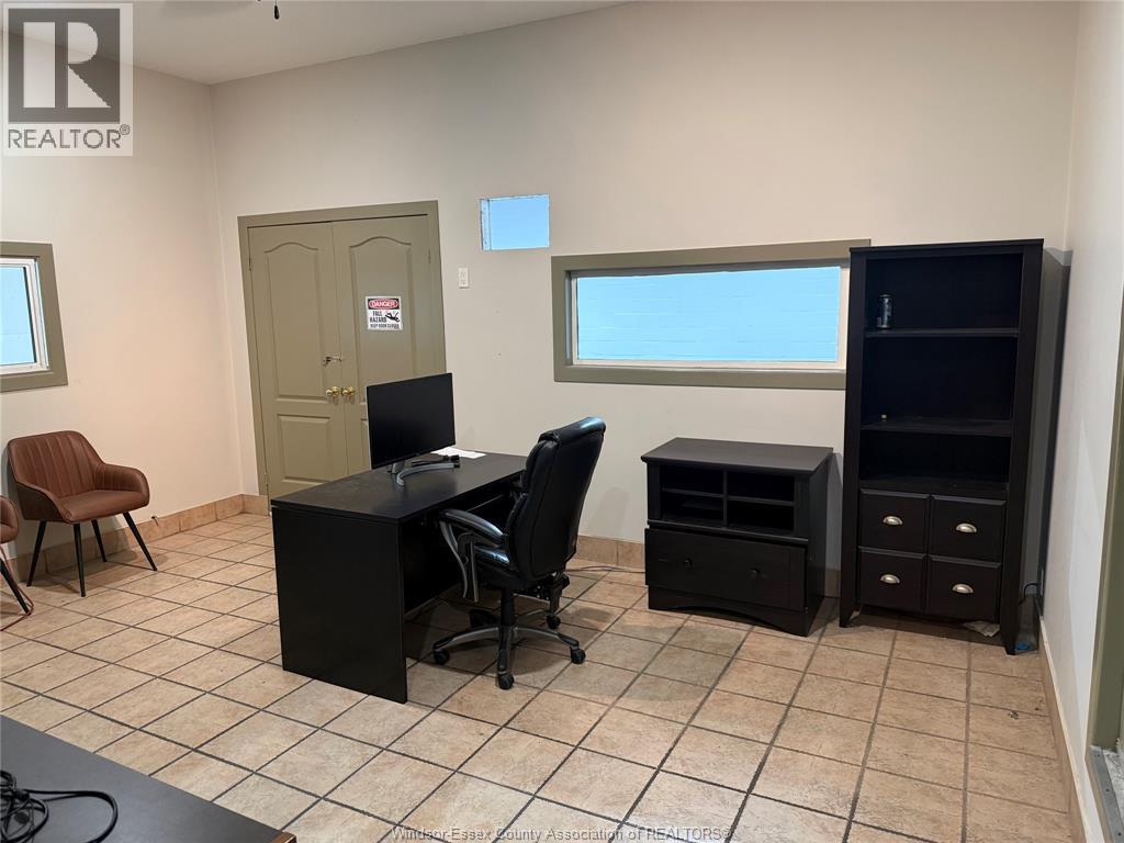 4325 County Rd 42 Unit# 9, Tecumseh, Ontario  N9A 6J3 - Photo 14 - 26017920