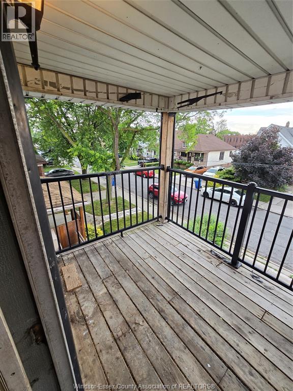 924 Pierre, Windsor, Ontario  N9A 2K9 - Photo 3 - 26017906