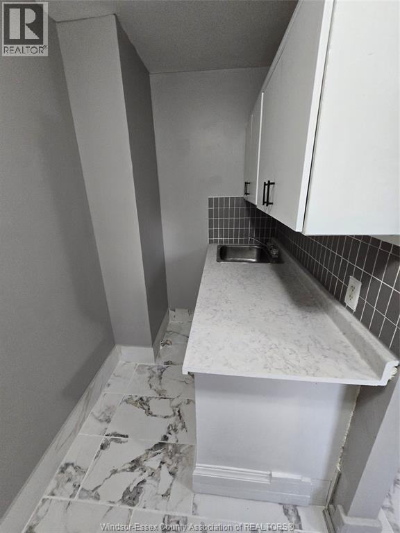 924 Pierre, Windsor, Ontario  N9A 2K9 - Photo 6 - 26017906