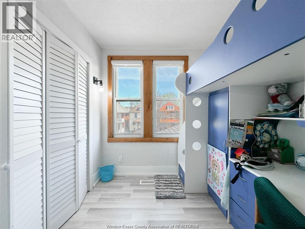 421 Hall, Windsor, Ontario  N9A 2L7 - Photo 19 - 26017917