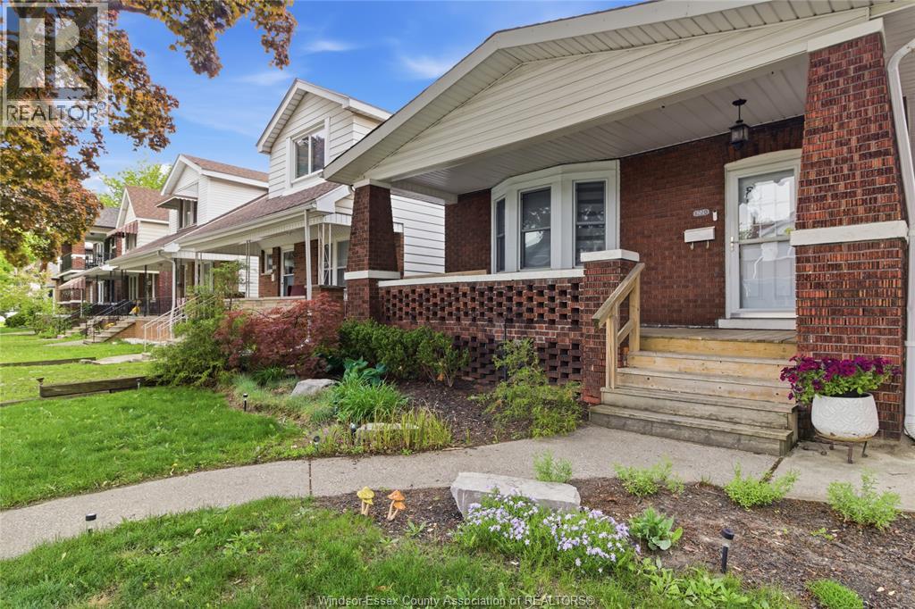 1220 Gladstone, Windsor, Ontario  N8X 3H3 - Photo 3 - 26017933