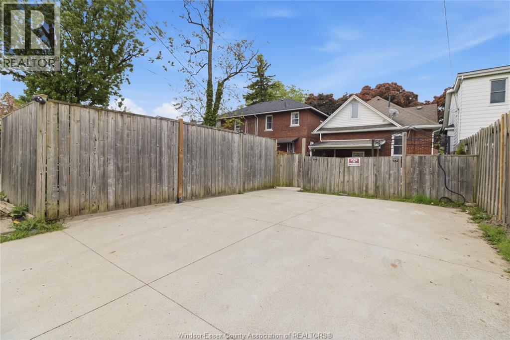 1220 Gladstone, Windsor, Ontario  N8X 3H3 - Photo 36 - 26017933