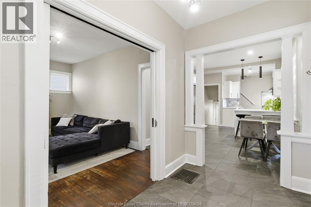 1220 Gladstone, Windsor, Ontario  N8X 3H3 - Photo 4 - 26017933
