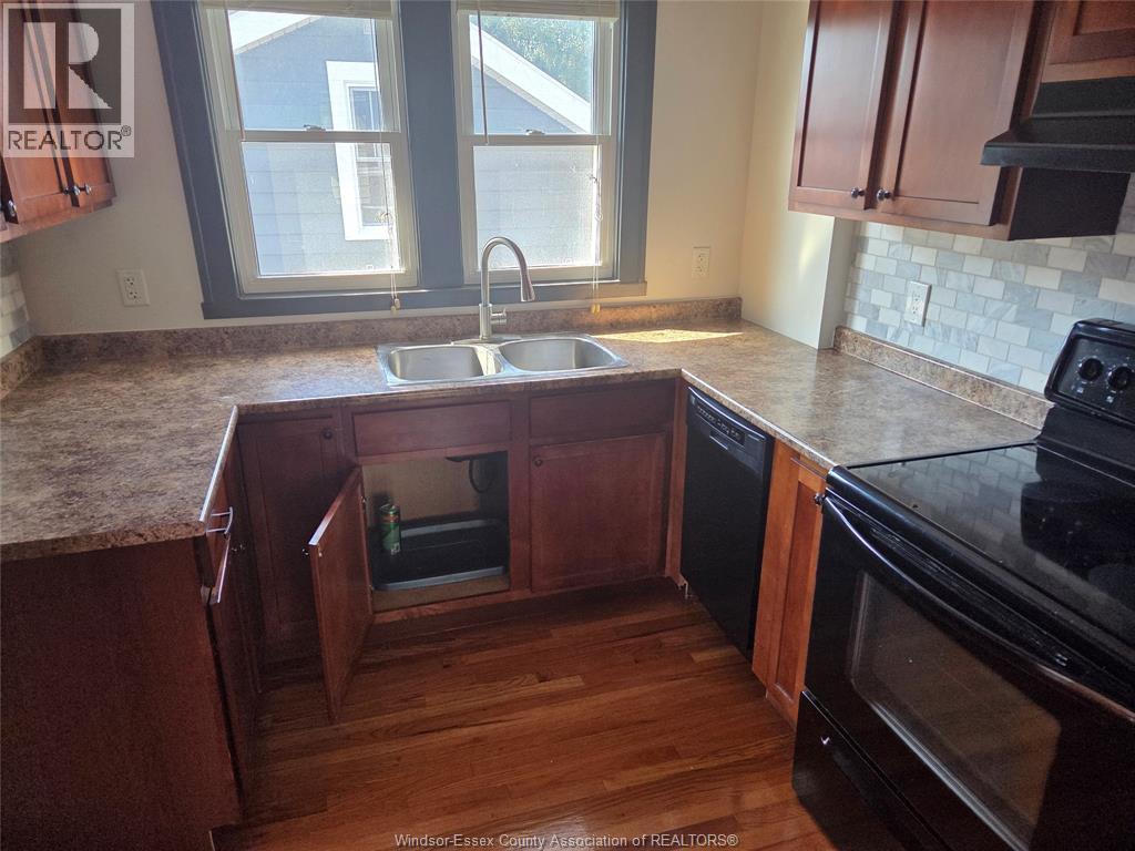 2371-2373 Lincoln Road, Windsor, Ontario  N8W 2R4 - Photo 4 - 26017903