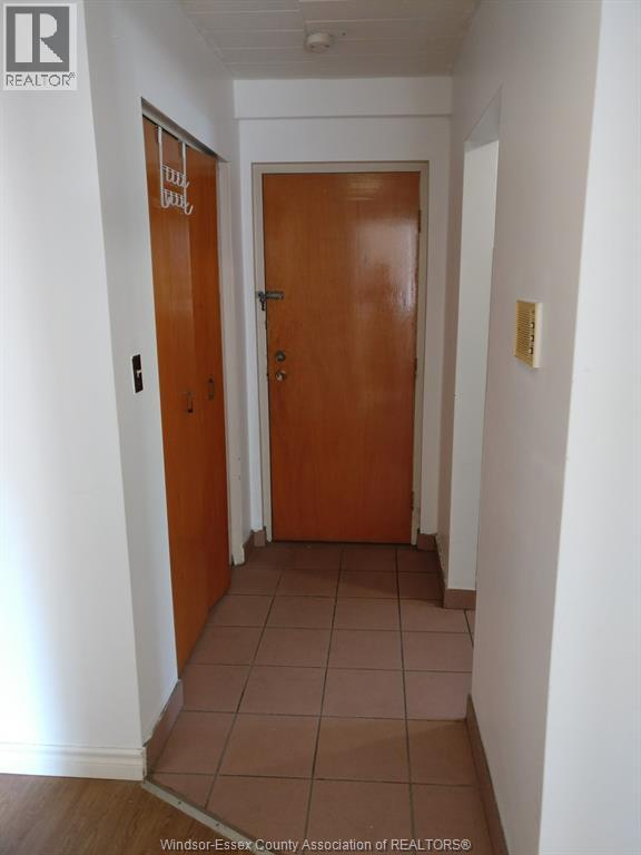 3044 Sandwich Unit# 302, Windsor, Ontario  N9C 1A4 - Photo 5 - 26017953