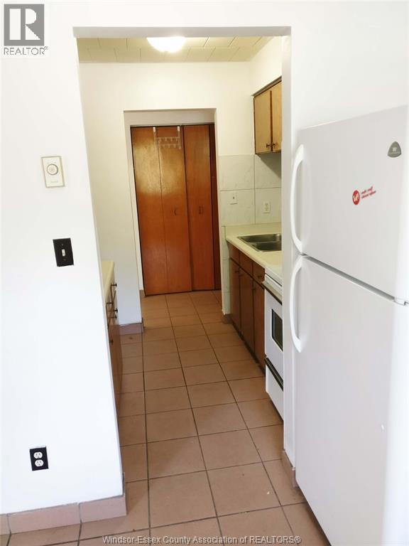 3044 Sandwich Unit# 202, Windsor, Ontario  N9C 1A4 - Photo 7 - 26017954