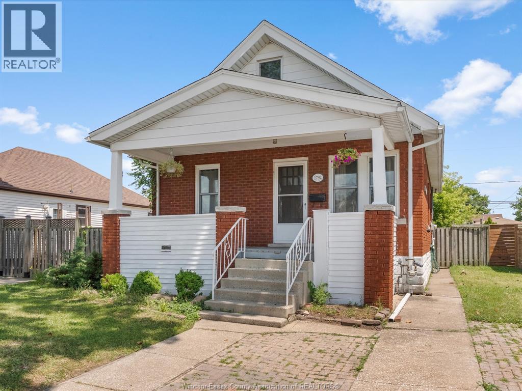 1794 Hall Avenue, Windsor, Ontario  N8W 2L4 - Photo 3 - 26017964