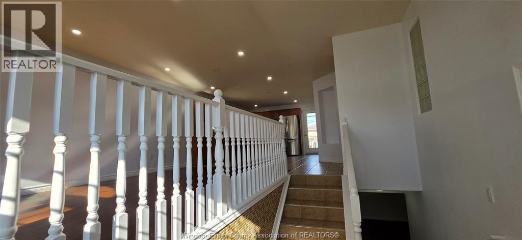 4628 Fontana, Windsor, Ontario  N9G 3C8 - Photo 2 - 26017969