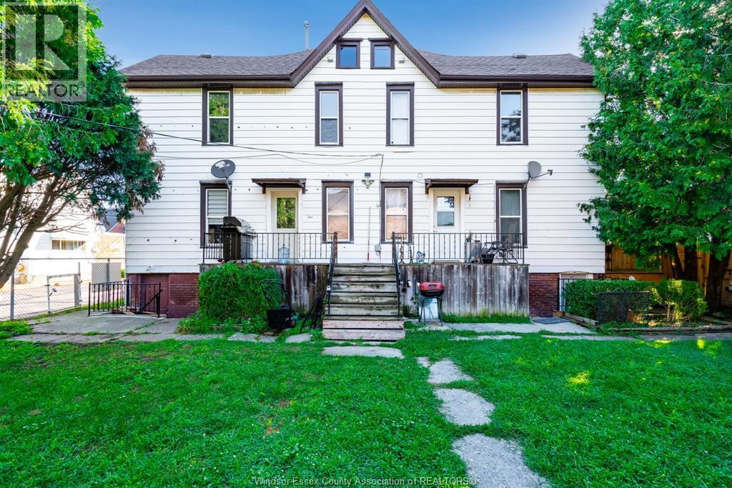 262-264 Queen Street, Chatham, Ontario  N7M 2H3 - Photo 3 - 26017955