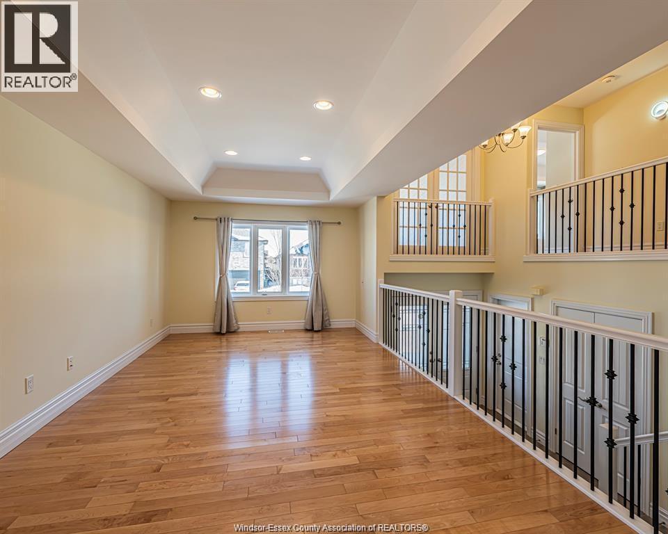 4001 Cosenza Street, Windsor, Ontario  N9G 0A5 - Photo 3 - 26017962