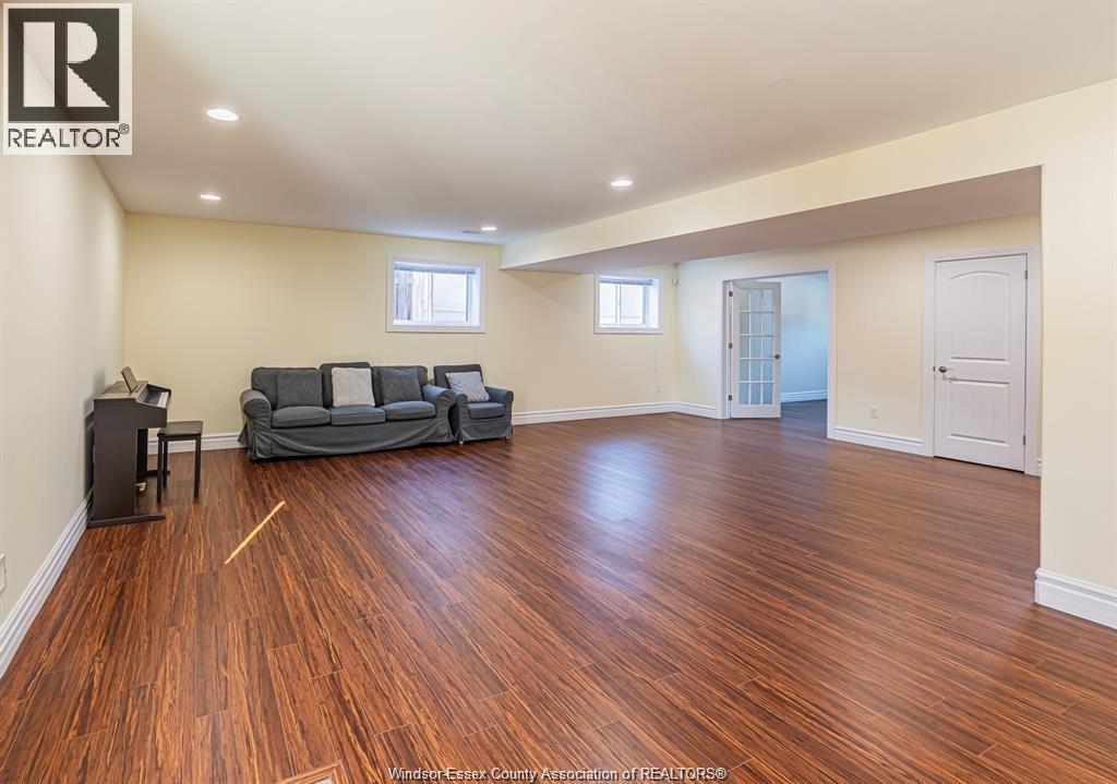 4001 Cosenza Street, Windsor, Ontario  N9G 0A5 - Photo 37 - 26017962