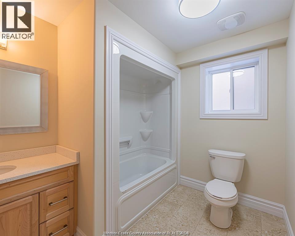 4001 Cosenza Street, Windsor, Ontario  N9G 0A5 - Photo 42 - 26017962