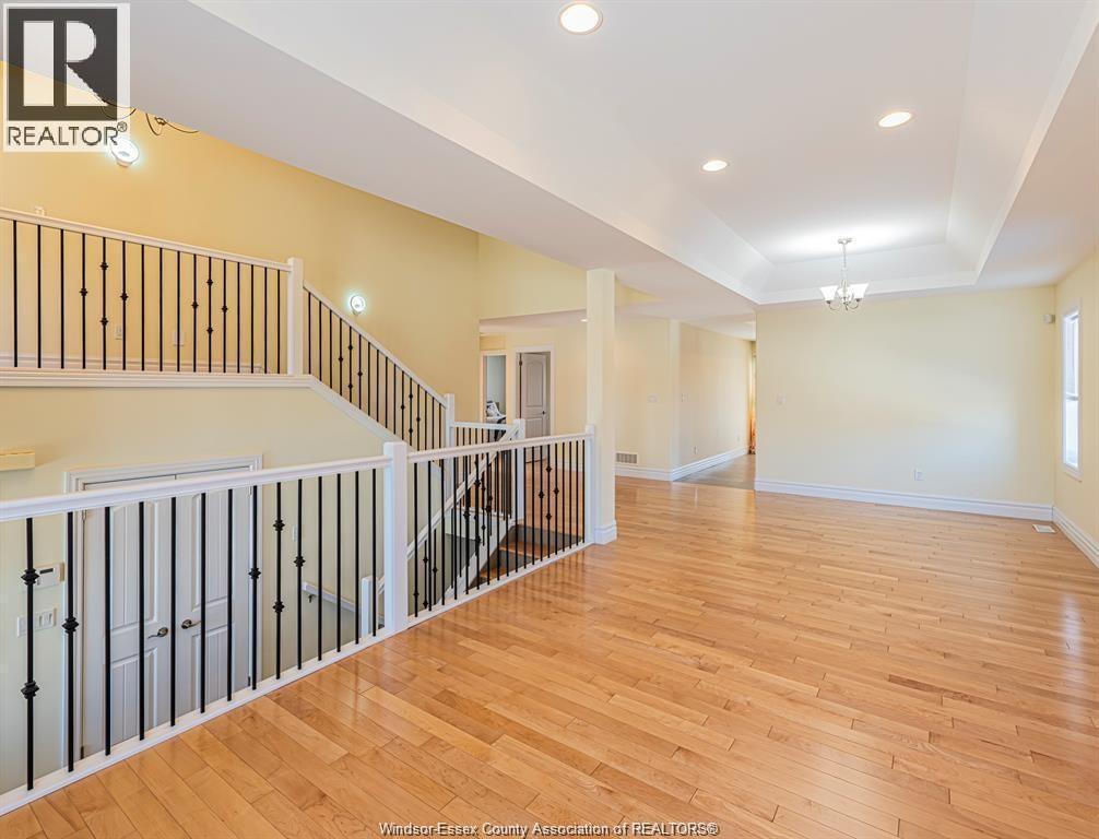 4001 Cosenza Street, Windsor, Ontario  N9G 0A5 - Photo 8 - 26017962