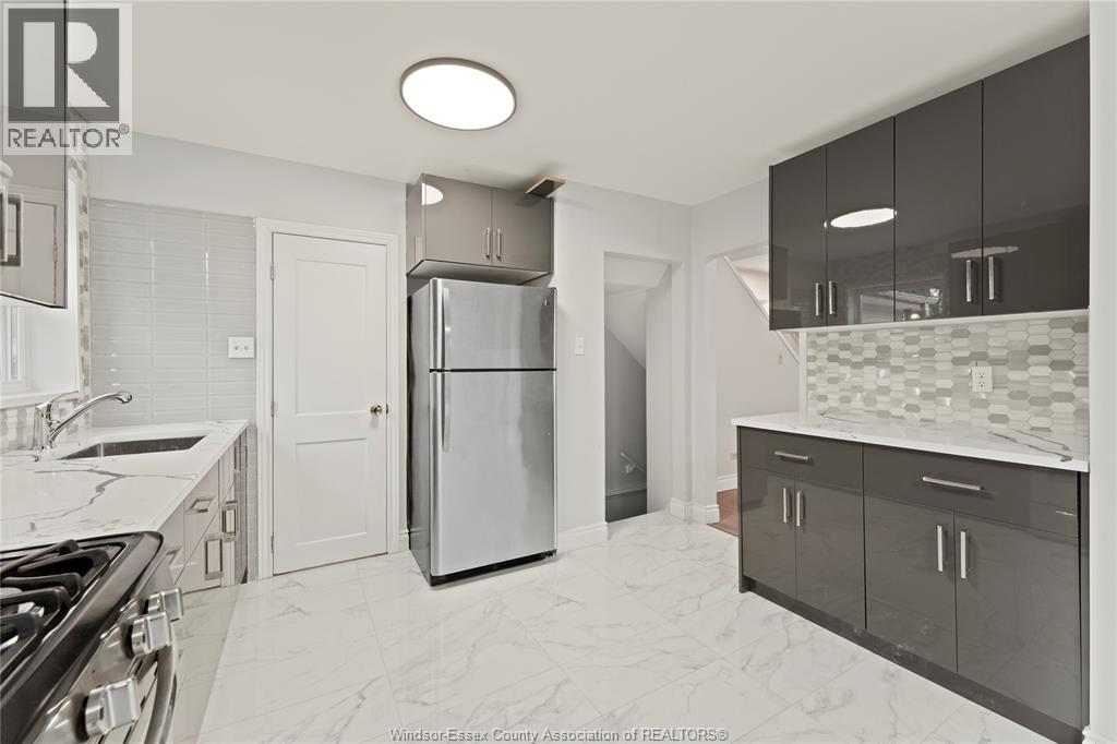2330 Tecumseh Road West, Windsor, Ontario  N9B 1W1 - Photo 11 - 26017999
