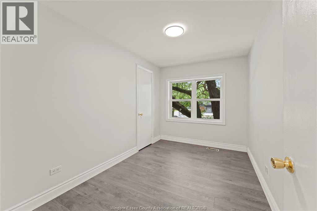 2330 Tecumseh Road West, Windsor, Ontario  N9B 1W1 - Photo 18 - 26017999