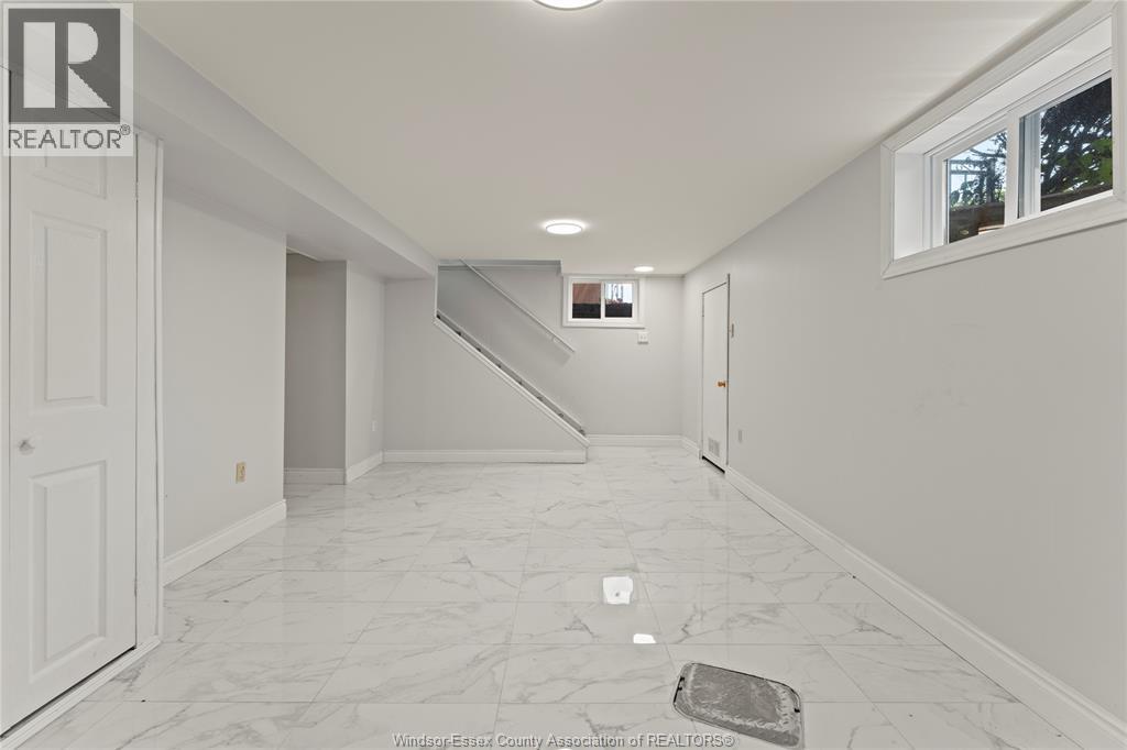 2330 Tecumseh Road West, Windsor, Ontario  N9B 1W1 - Photo 23 - 26017999