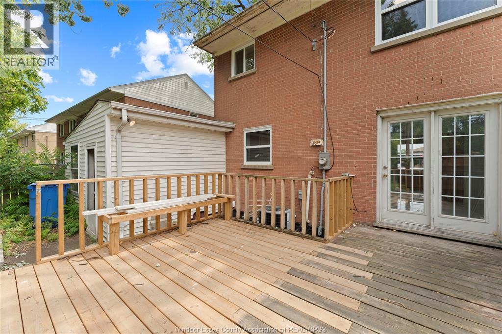2330 Tecumseh Road West, Windsor, Ontario  N9B 1W1 - Photo 32 - 26017999