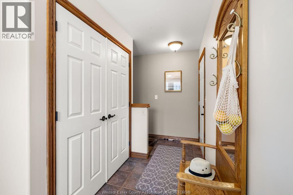 407 Lenore St, Belle River, Ontario  N8L 0P3 - Photo 6 - 26017846