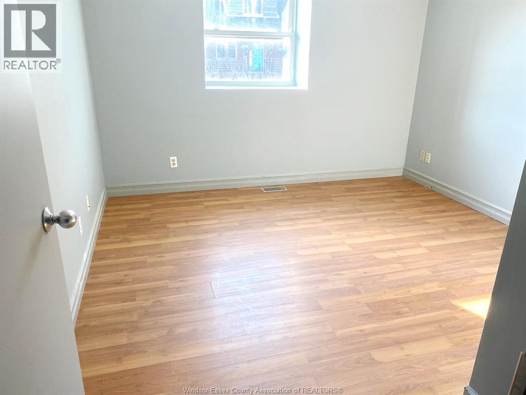 1570 Lillian, Windsor, Ontario  N8X 4A8 - Photo 4 - 26018028
