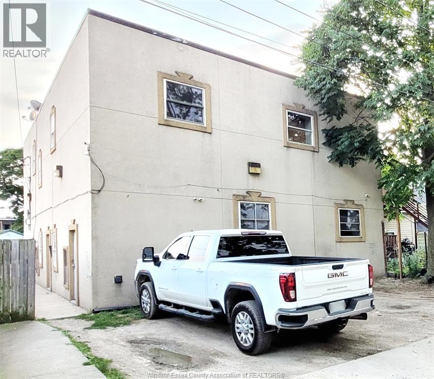 1570 Lillian, Windsor, Ontario  N8X 4A8 - Photo 8 - 26018028