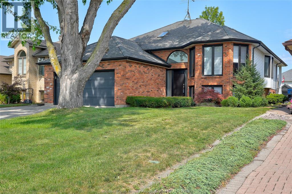 682 Michael Drive, Tecumseh, Ontario  N8N 4N2 - Photo 4 - 26018024
