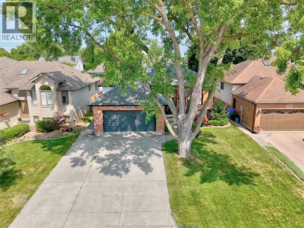 682 Michael Drive, Tecumseh, Ontario  N8N 4N2 - Photo 47 - 26018024