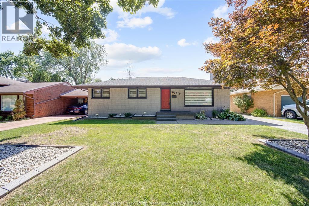 2777 ROCKWELL BOULEVARD, Windsor, Ontario