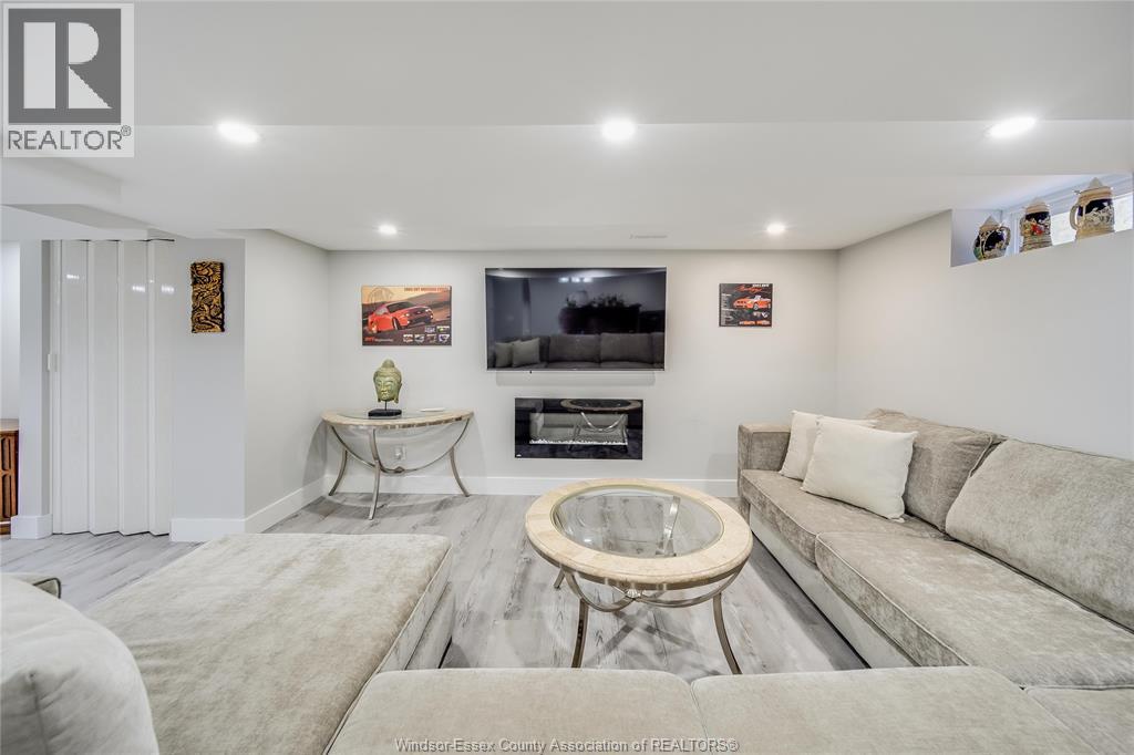 2777 Rockwell Boulevard, Windsor, Ontario  N9E 2A2 - Photo 30 - 26017944