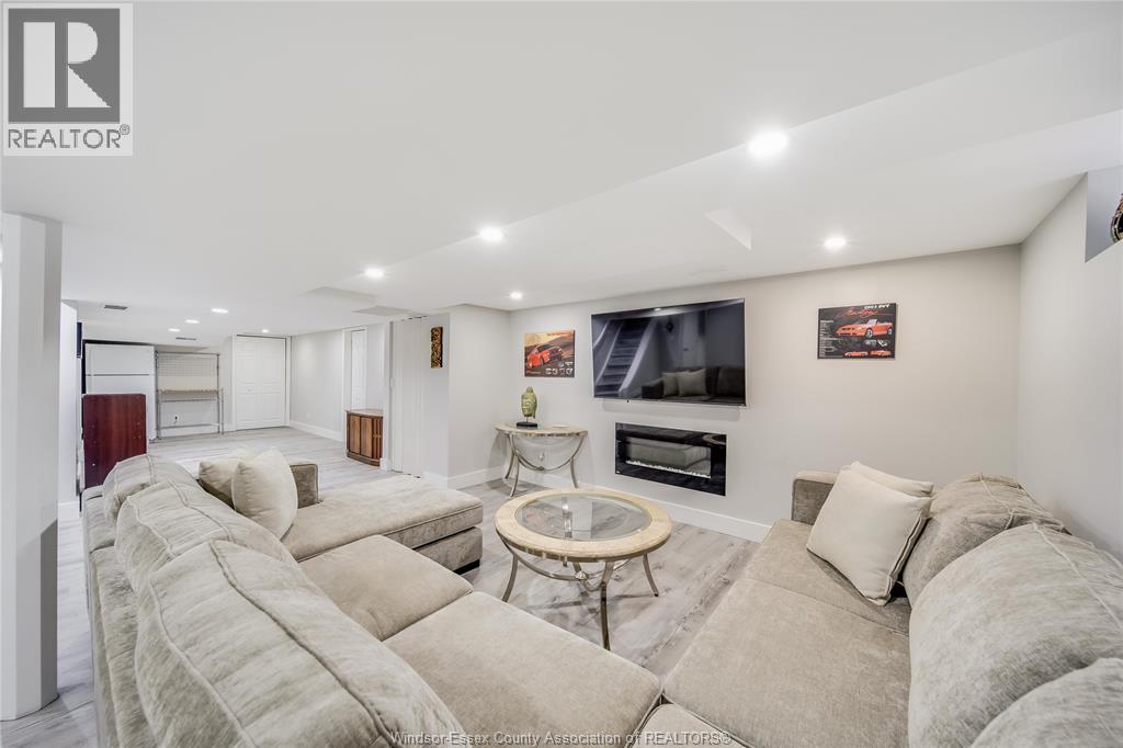 2777 Rockwell Boulevard, Windsor, Ontario  N9E 2A2 - Photo 31 - 26017944