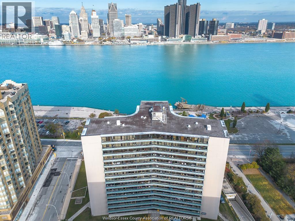 111 RIVERSIDE DRIVE East Unit# 914, Windsor, Ontario