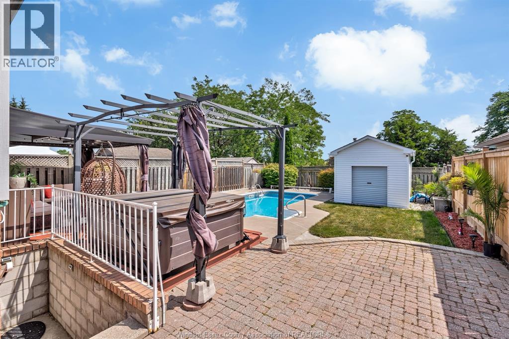 12589 Horwood Crescent, Tecumseh, Ontario  N8N 4T7 - Photo 4 - 26018020