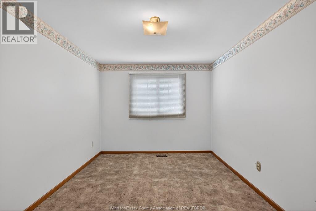 10626 Keating Crescent, Windsor, Ontario  N8R 1T5 - Photo 17 - 26018049