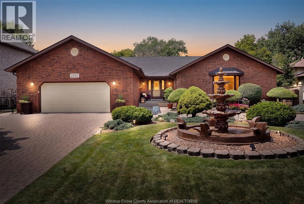 1825 HEBERT STREET, Tecumseh, Ontario
