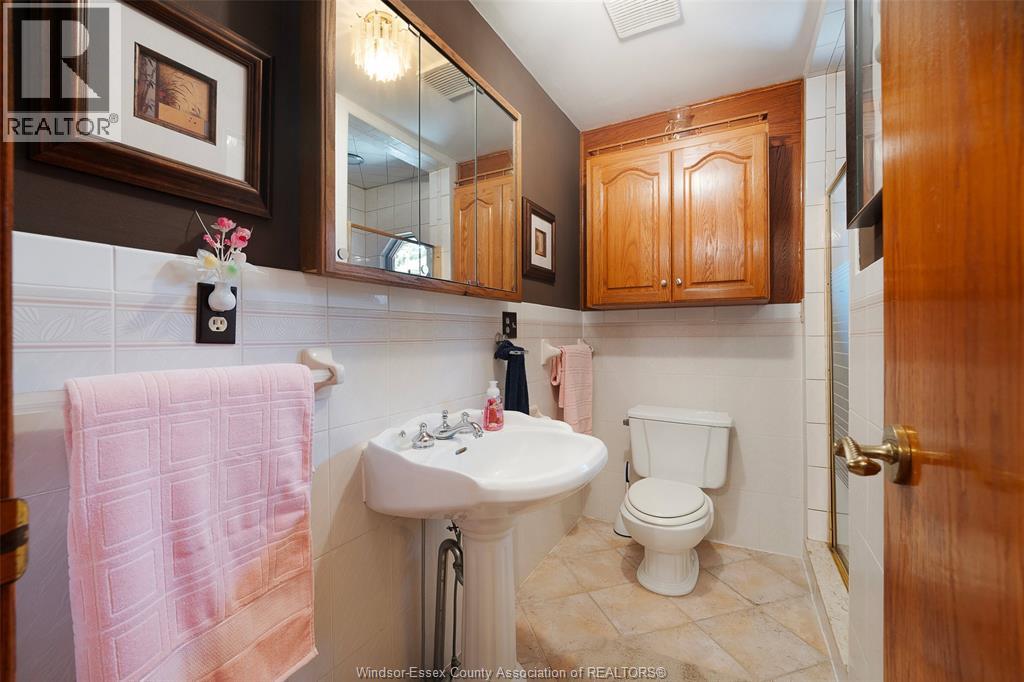 1825 Hebert Street, Tecumseh, Ontario  N8N 4G4 - Photo 24 - 26018050