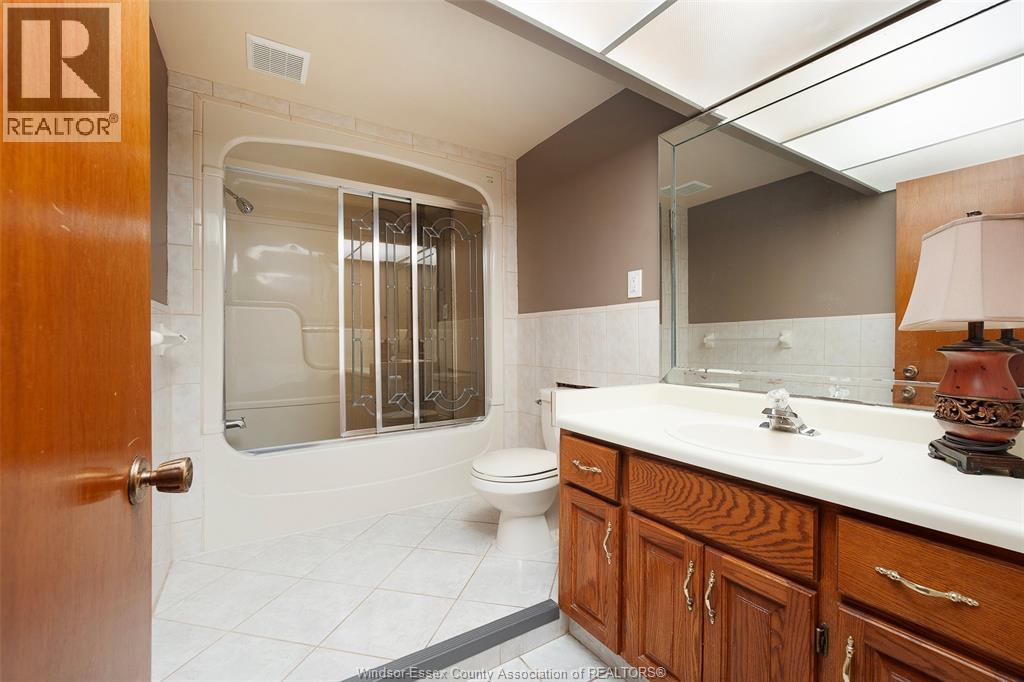 1825 Hebert Street, Tecumseh, Ontario  N8N 4G4 - Photo 29 - 26018050